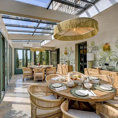 Chateau La Merienne 5* ル・ラヴァンドゥー