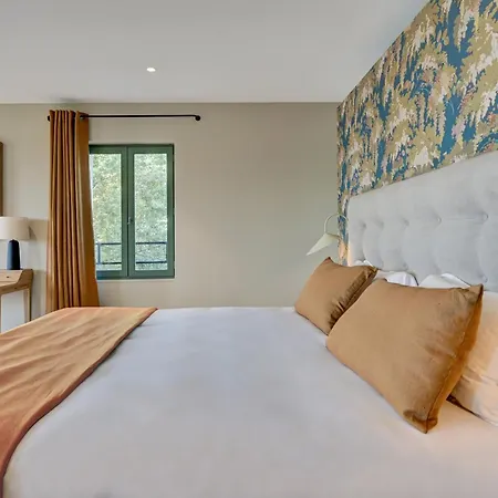 ゲストハウス Chateau La Merienne 5*
