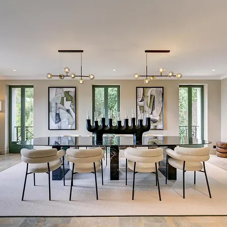 ゲストハウス Chateau La Merienne ル・ラヴァンドゥー