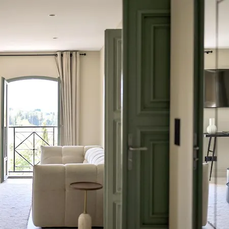 Chateau La Merienne ル・ラヴァンドゥー