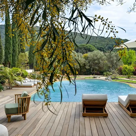 Chateau La Merienne 5* ル・ラヴァンドゥー